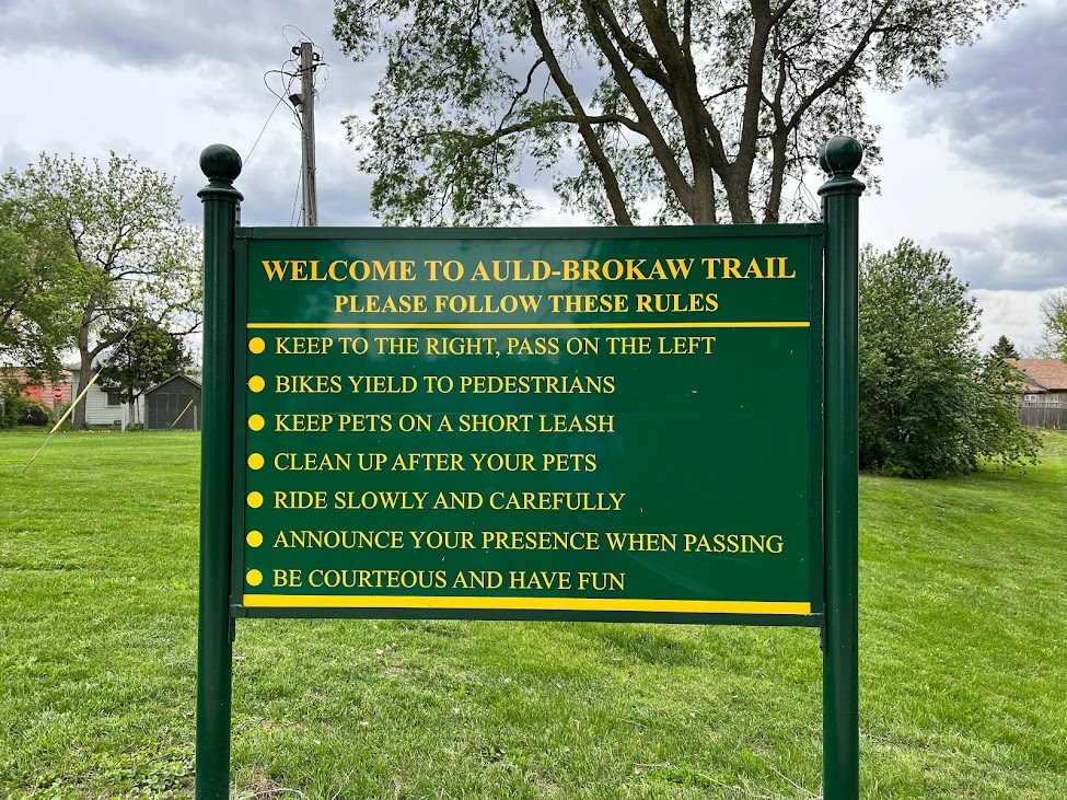 2022 Auld Brokaw Trail rules sign