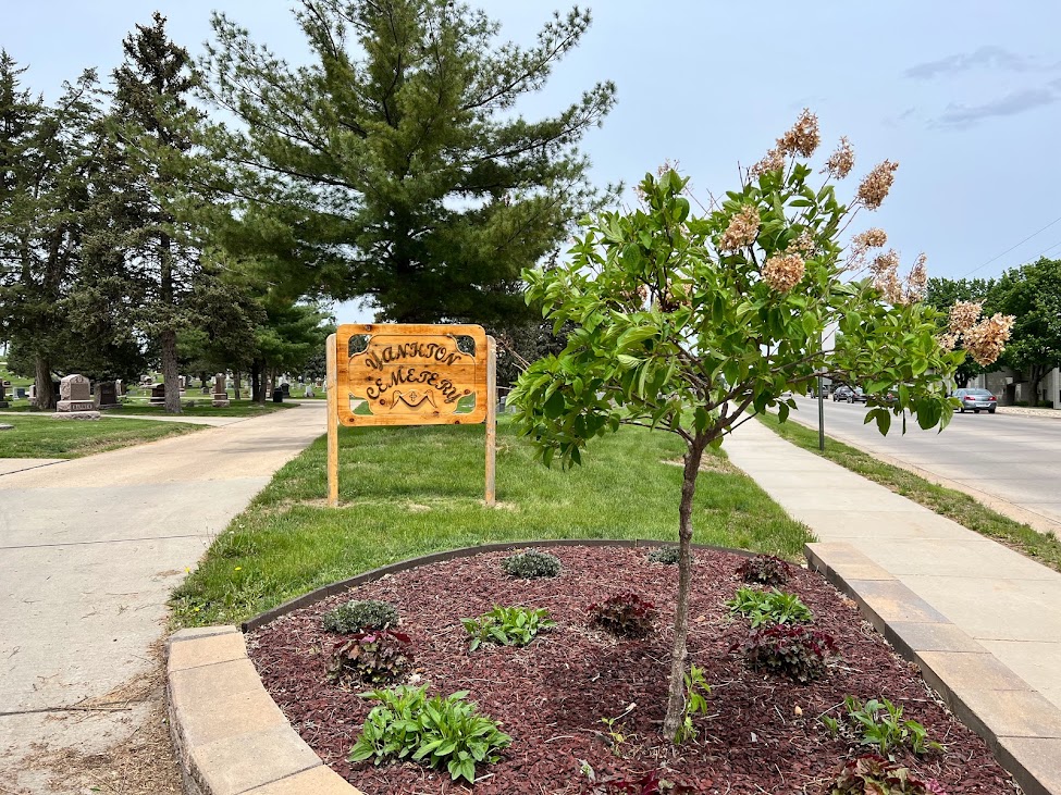 2022 Yankton Cemetery sign Douglas Avenue entrance